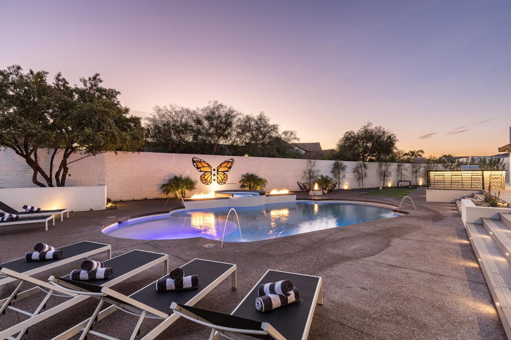 Luxury Micro-Resort, Theater, Sauna, Heated Pool Phoenix Ngoại thất bức ảnh